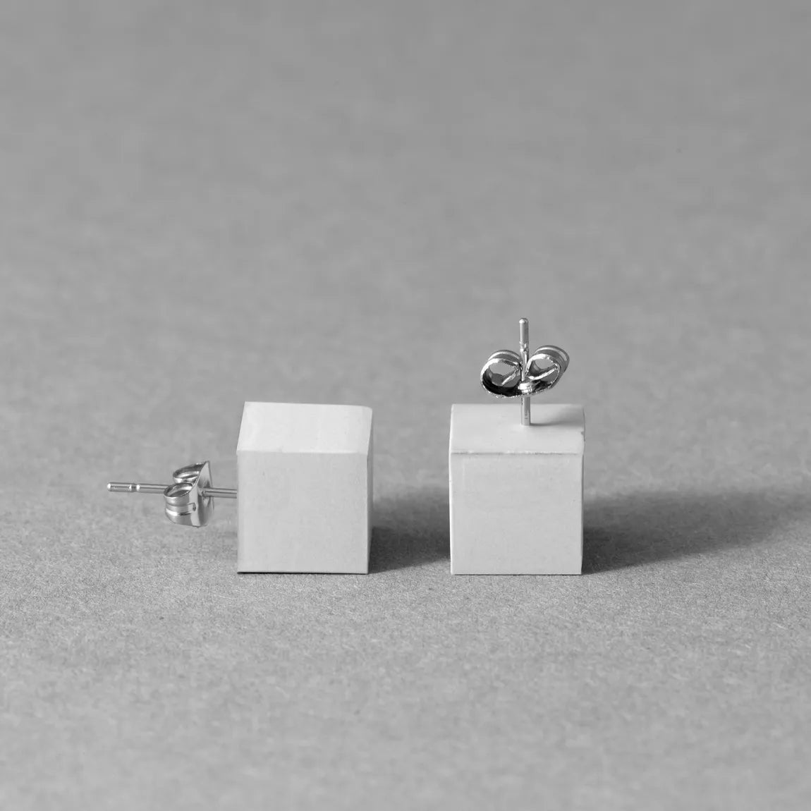 Pendientes cube