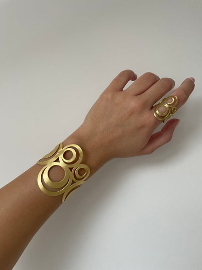 Brazalete Adele baño Oro